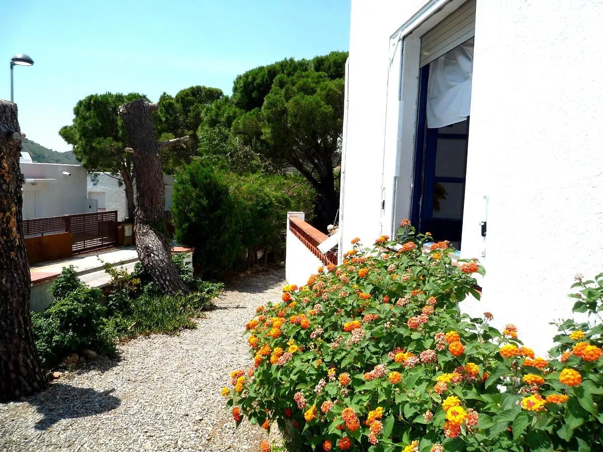 Caseta De Pescadors A Les Cales De Colera, 2ª Linea De Mar コレラ